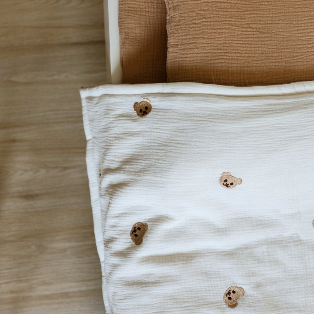 Одеяло муслиновое с вышивкой 100*120 см